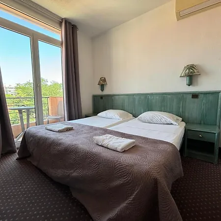 Hotel Renove Casa Moho - 2*