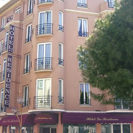 Casa Moho - Hotel 2*